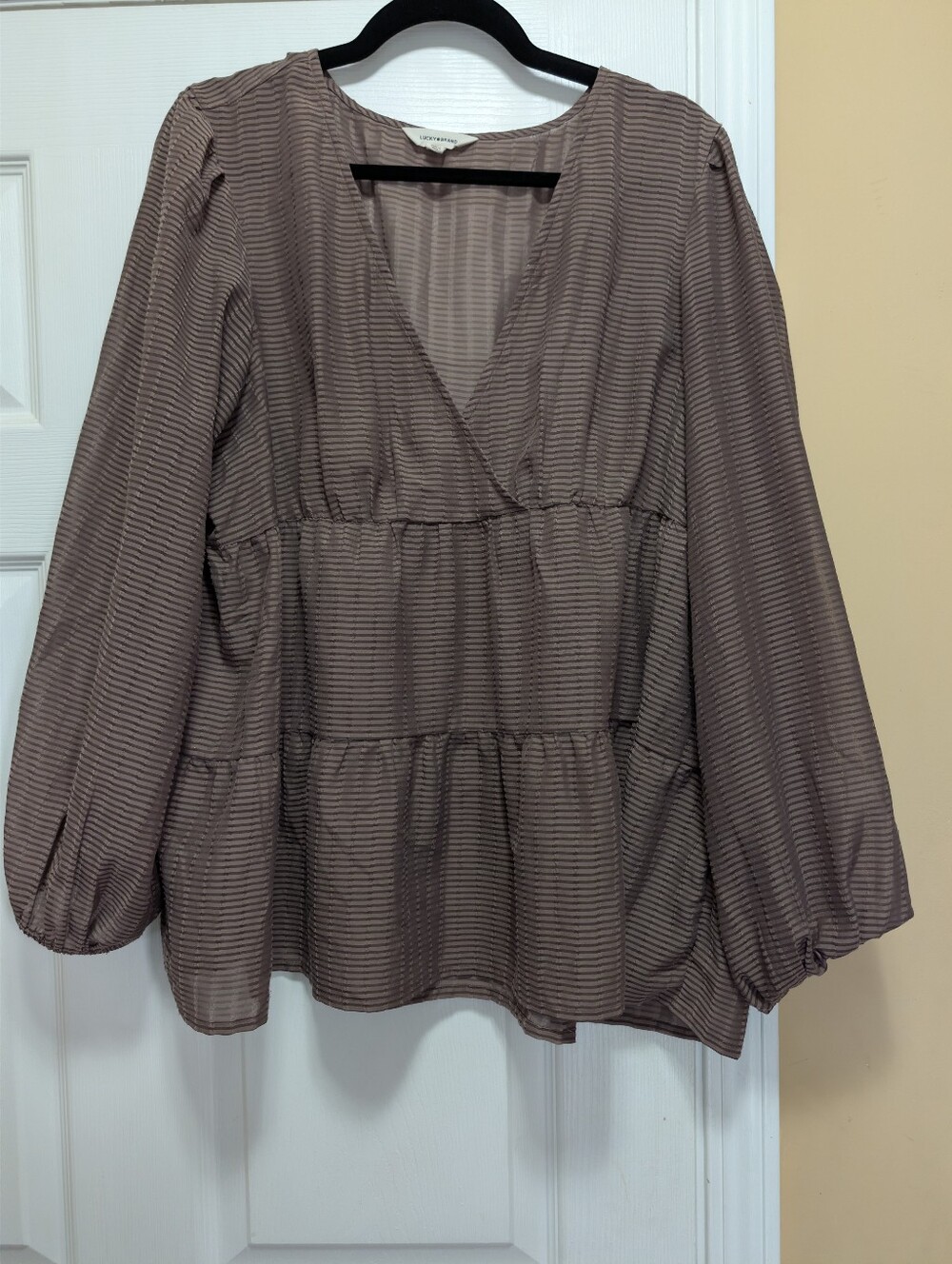 Lucky Brand Long Balloon Sleeve Tiered Surplice Soft Brown Blouse Top XXL